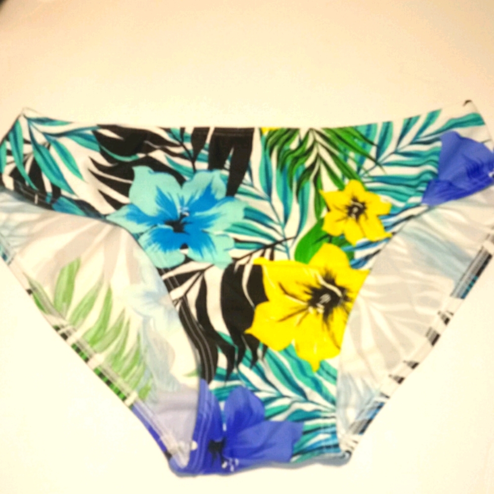 TROPICAL FLORAL PRINT TWO PIECE SWIMSUIT SIZE LARGE - Picture 4 of 6